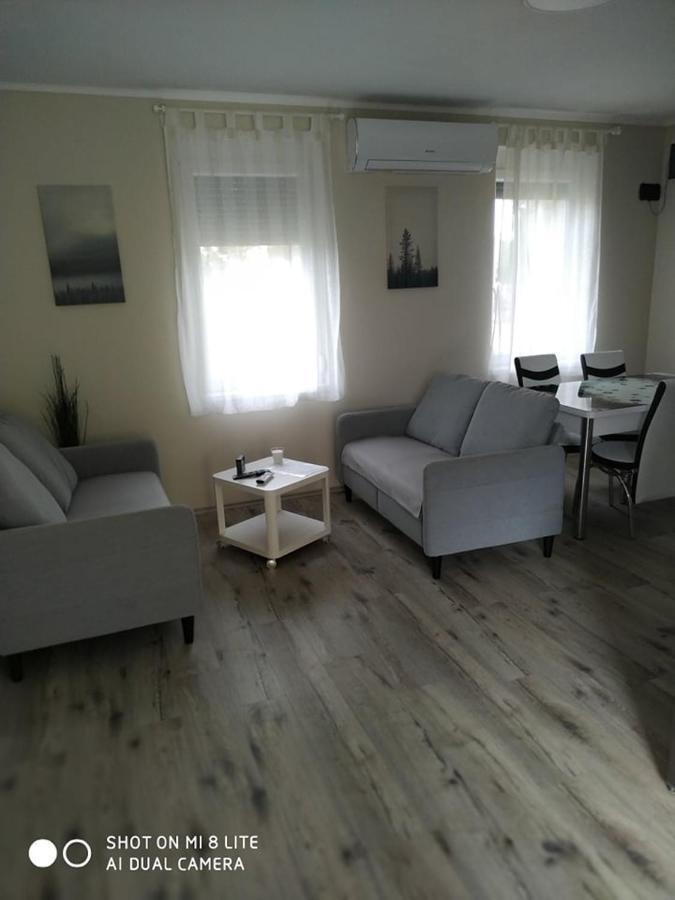 Sueni Apartman Ordacsehi Exterior photo