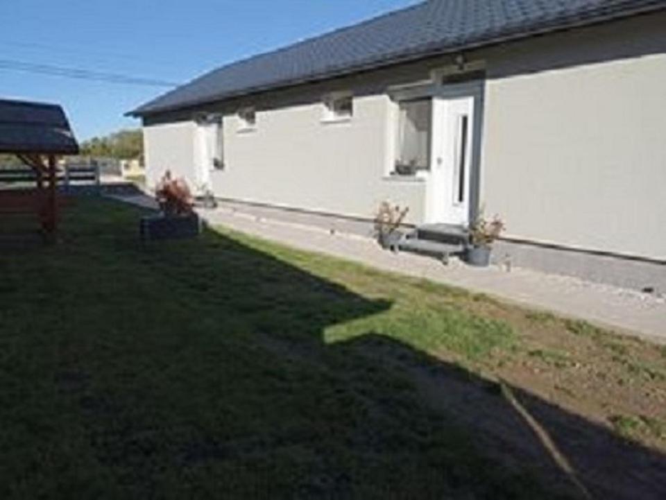 Sueni Apartman Ordacsehi Exterior photo